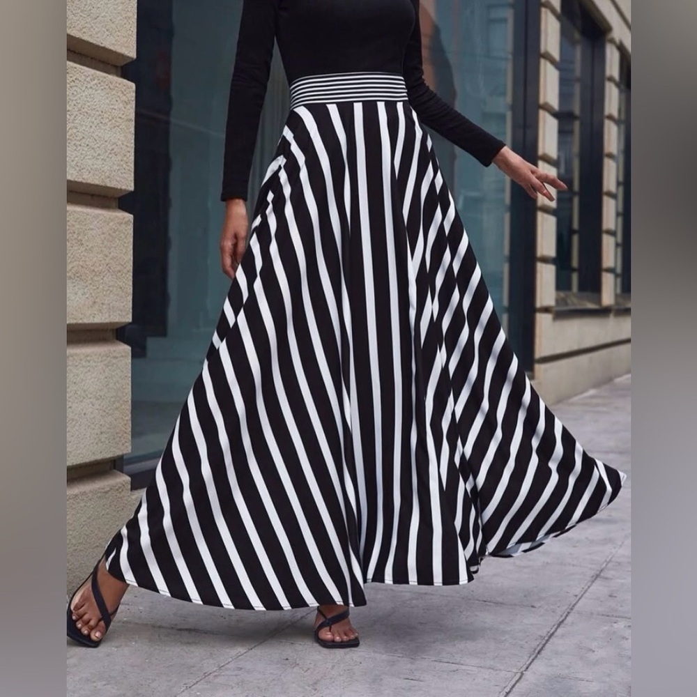 Elegant Black & White Striped Maxi Skirt - Picture 3 of 5